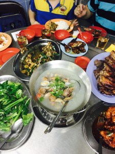 Family dinner! Family dinner!